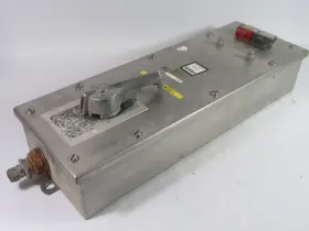 712-acc1-24 Allen-bradley Combination Starter With Disconnect Size Used