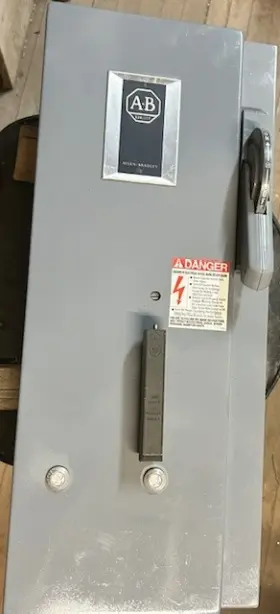 712-bjcd249 Allen-bradley Combination Size 1 Motor Starter 120v Coil Tested