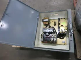 709-eod103 Allen Bradley 713-ejc760 Size 4 Starter 225a Breaker Combination Combo Box 225
