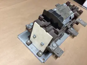 102f107pr6 Cutler Hammer 9560h127a 6-186-2 Starter Contactor 270a #102f107pr6 Co #3