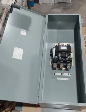 Cr305g102 Ge Cr305g1 Cr305g10 270a 600v 3p 300-line Contactor Nema Size 5