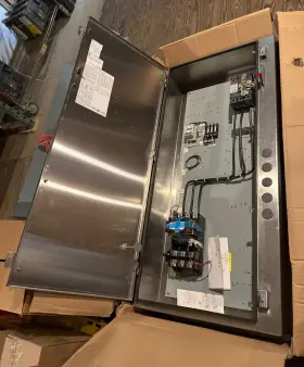 Sela36at0060 Ge Cr407es Combo Starter Nema Size 3 50hp 90a 600v 50a Breaker New