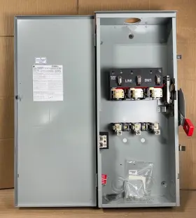 Th4324r Ge Th3324r New 200 Amp 240v Fusible 3 Phase 3r Safety Switch Disconnect Flaw #2