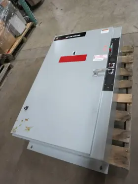 General Electric Cr332fk413j2a0g Ge Size 4 200 Amp Wye-delta Starter Fusible Combo Box 300-line Cr332fk 200a 480v