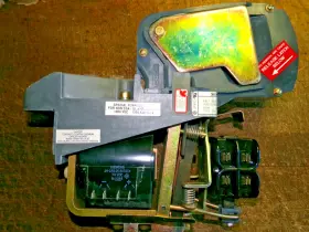 14-193-100-562 Siemens Contactor 600v / 1000adc 74vdc Coil Type 700