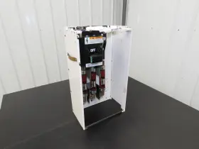 25-135-017-559 Siemens Ds464r Bucket Mcc Fused Motor Disconnect 600vac 150hp 200a 250vdc