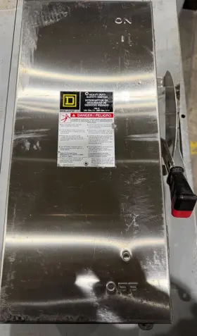 H323ds Square D 100 Amp 240v 3p Fusible Safety Switch Disconnect Stainless