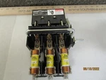 Siemens MCS603R Safety Switch 30 Amp 600 Volt Pole -with (3) Fuses New Pull. Fixed Price $99.95.